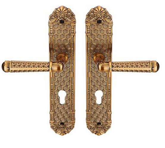 Ручка на планке 371L BR межосевое 85мм